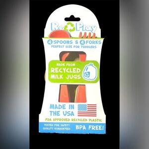 Re-Play Toddler Utensils, a set featuring 4 spoons and 4 forks